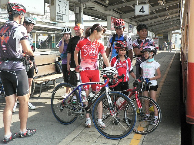 今回はReady Go JAPAN女子自転車チームより佐藤咲子選手がガイド役として参加