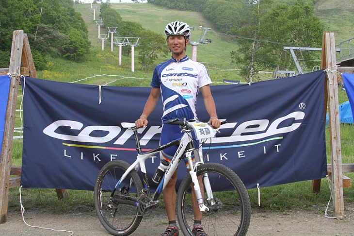 2010MTB世界選手権日本代表の斉藤亮選手も、カクタスカップでは参加者のサポート役を担う