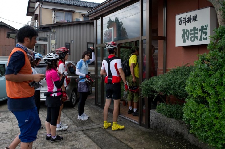 勝山くいだおれツーリング。ソースかつ丼の店「西洋料理やまだ」