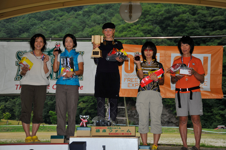 100km女子表彰