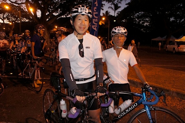 ホノルルセンチュリーライドに出場したくて自転車を始めたという山田さんと運野さん。今回でなんと6年連続の出場で、しかも全て100マイルを完走しているというベテランコンビ