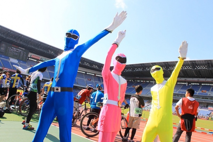 謎のチャリーレンジャーも参加!