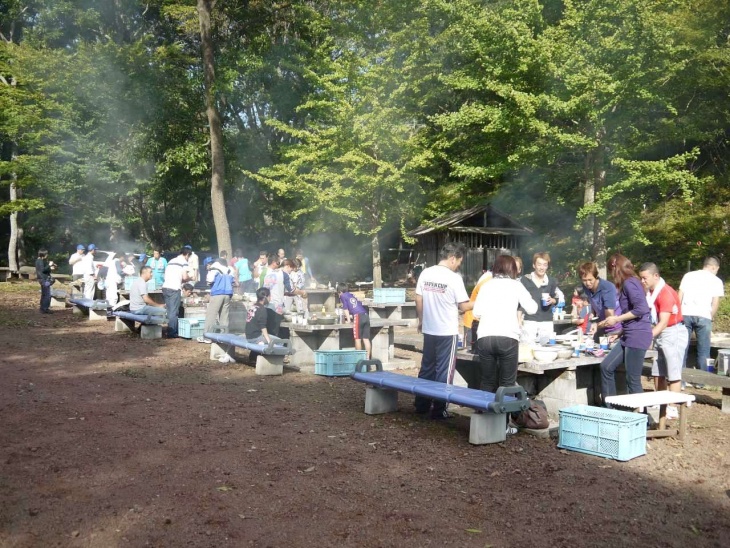 競輪選手と一緒に楽しむバーベーキュー