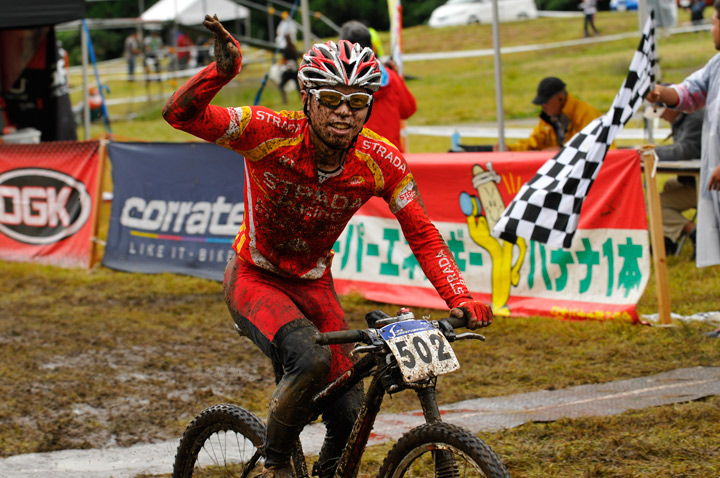 スポーツ男子優勝・藤川正人（ストラーダレーシング）