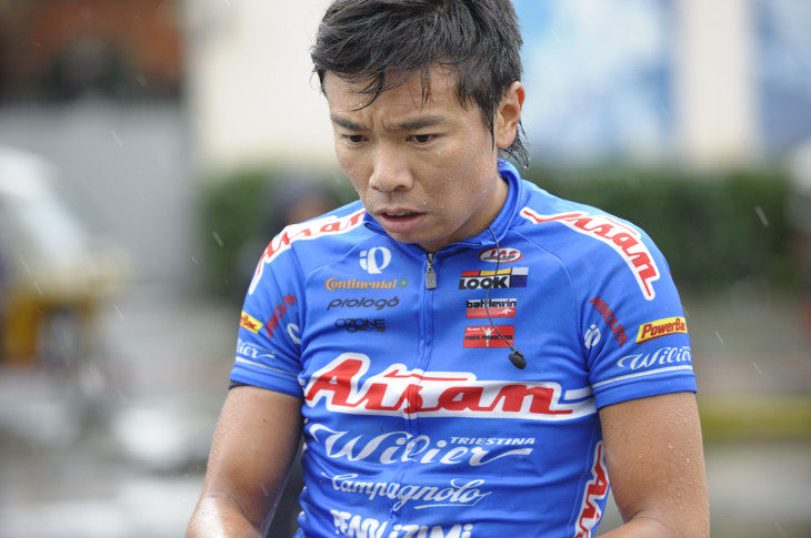 ゴール後の西谷泰治(愛三工業レーシングチーム)