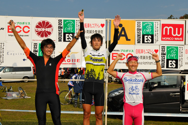 C2 1位松本 祐典（アキファクトリー）2位川村 誠（京大サイクリング部）3位小泉 信宏（Team Sakatani）