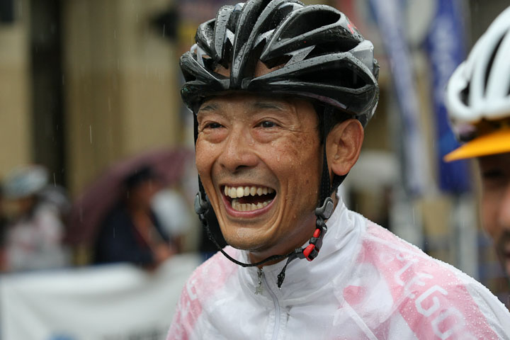 市民クリテリウム 鶴見辰吾さん(LEGON)「ゴールでハンドルを投げあいました」