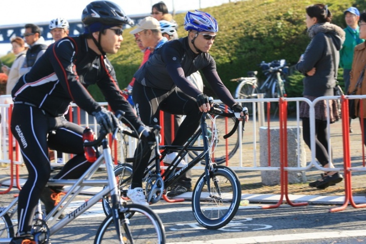 小径車部門のレースも用意され、誰もが楽しめる