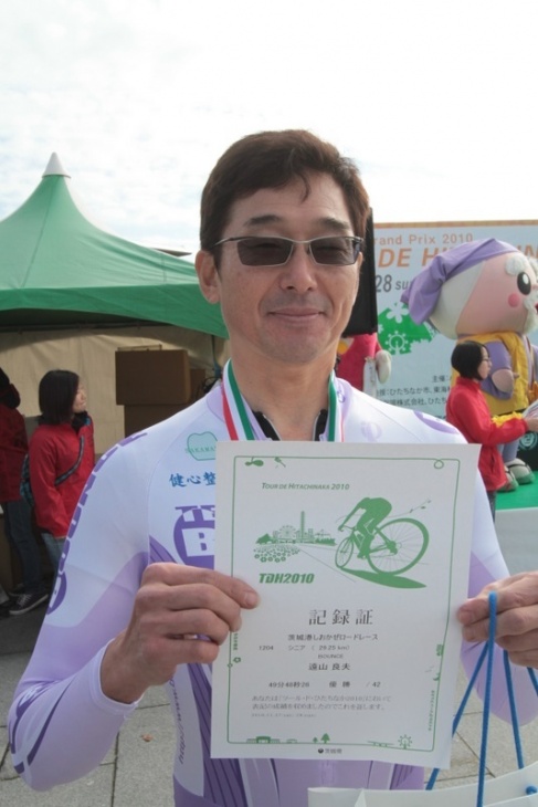 シニア優勝　遠山良夫さん（BOUNCE）