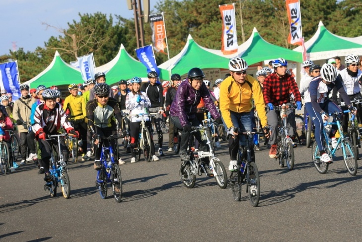 サイクルマラソンの小径車のスタート