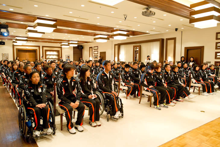 広州2010アジアパラ競技大会結団式に参加した各種目の日本選手たち
