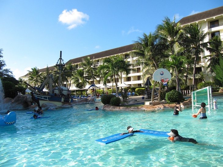 PICホテルはプールやアクティビティが充実していて宿泊者なら全部無料で楽しめる