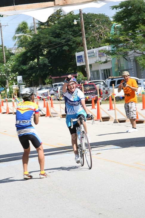 ゴール!ついに厳しい100kmを走りきった