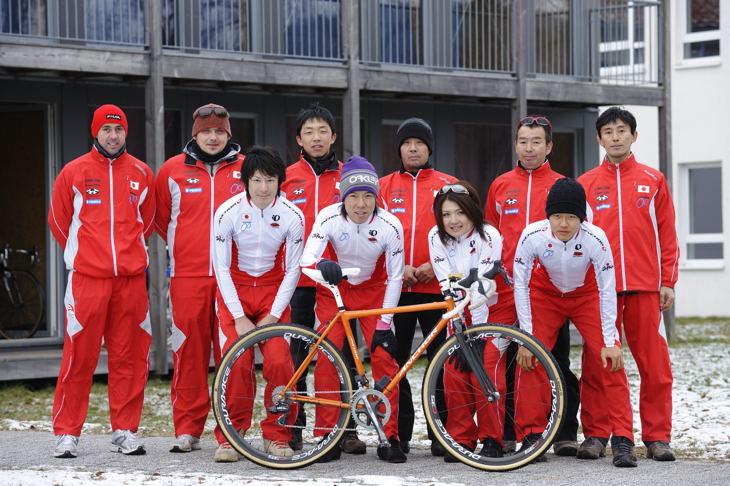 シクロクロス世界選手権2011 日本代表選手団とスタッフ