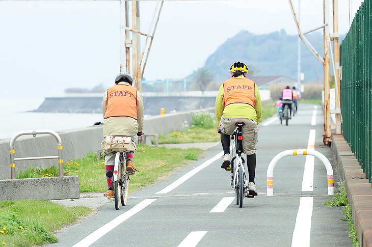 浜名湖周遊自転車道はよく整備の行き届いた道だ