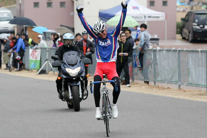 120分エンデューロ　120分経過、ソロ優勝