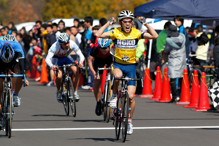 A-J 石居周二（bicinoko.com）が優勝