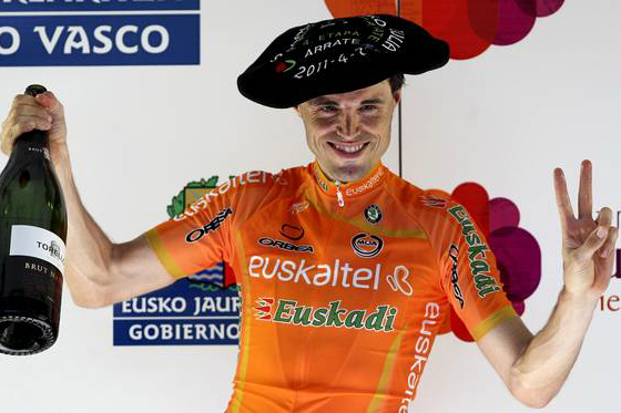 パイスバスコで区間勝利しているサムエル・サンチェス（スペイン、エウスカルテル）