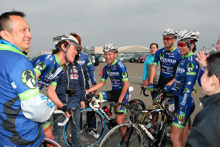 全員が新メンバーで優勝のCIERVO NARA PROCYCLINGTEAM)