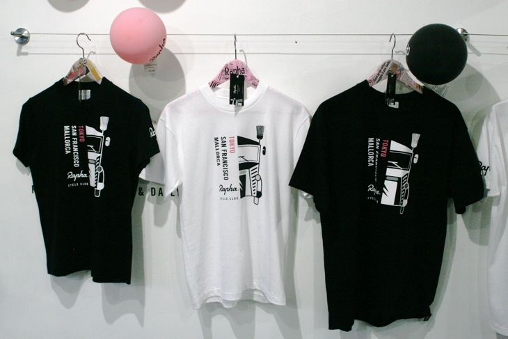 Rapha Cycle Club Tokyo限定Tシャツも