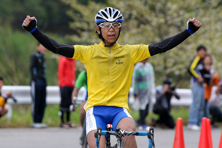 2days race in 木祖村2011で個人総合優勝を飾る