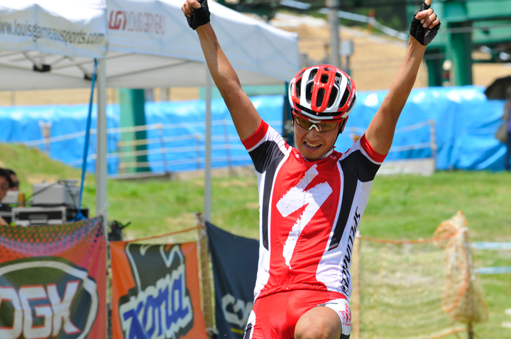 XCOU23優勝合田啓祐（TEAM SPECIALIZED）