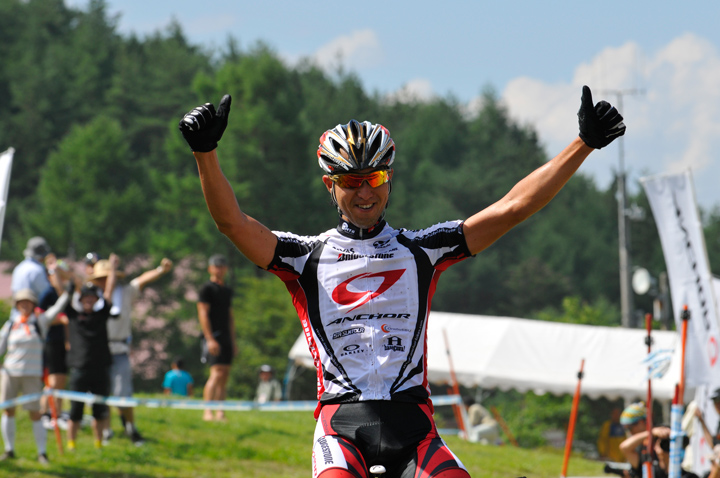 XCOシニアエリート優勝山本幸平（チームブリヂストン アンカー）