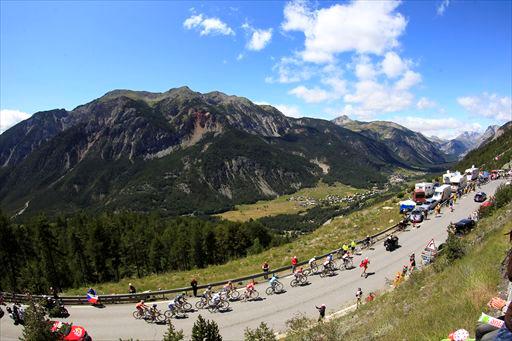 美しい山岳風景が広がるセストリエール