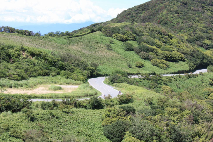 標高980mのだるま山に向けての登り