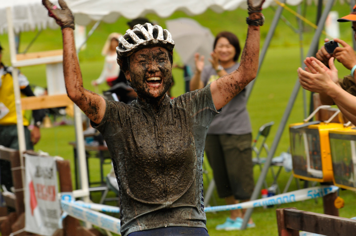 エリート女子優勝小林可奈子（MTBクラブ安曇野 KONA）