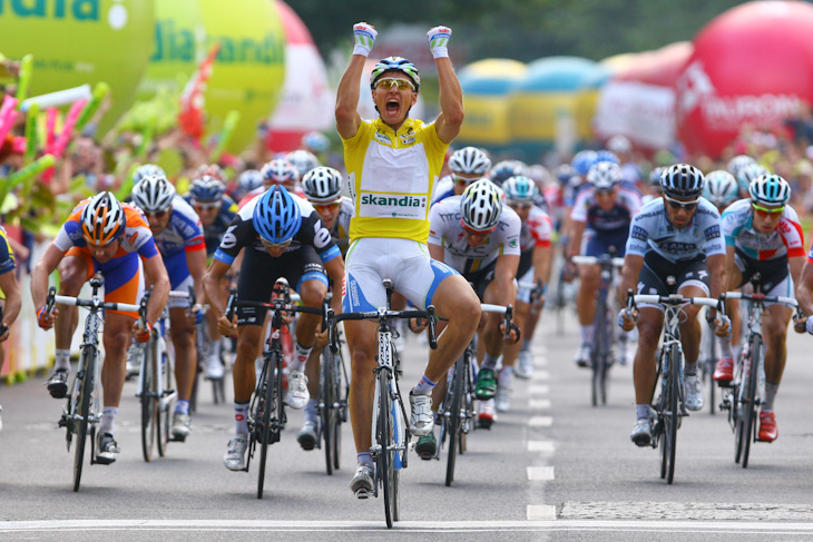 スプリントで圧勝したマルセル・キッテル(ドイツ、スキル・シマノ)