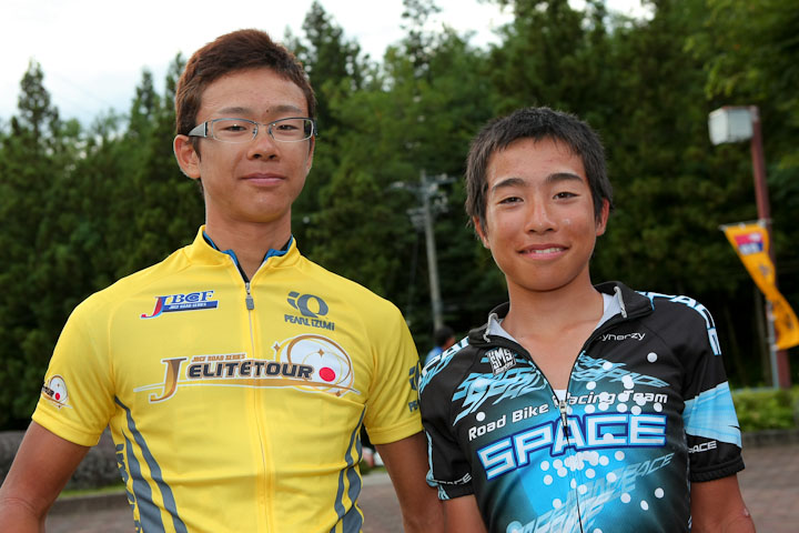 2011年松川ロードでの岡泰誠代表と弟の岡篤志（spacebikes.com）。当時大学1年と高校1年だ
