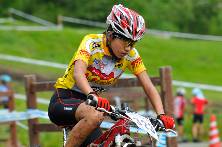 女子中学生優勝　寺田有希