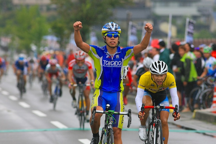 E1 ゴールを制したのは高田 雄太(たかだフレンドレーシング)