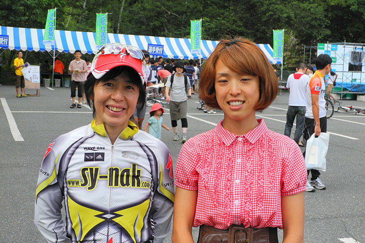 中込由香里(SY-NakSPECIALIZE)と高橋奈美(Vittese-serotta)