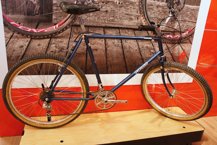 スペシャライズドは量産MTBのパイオニア、初代スタンプジャンパーを展示