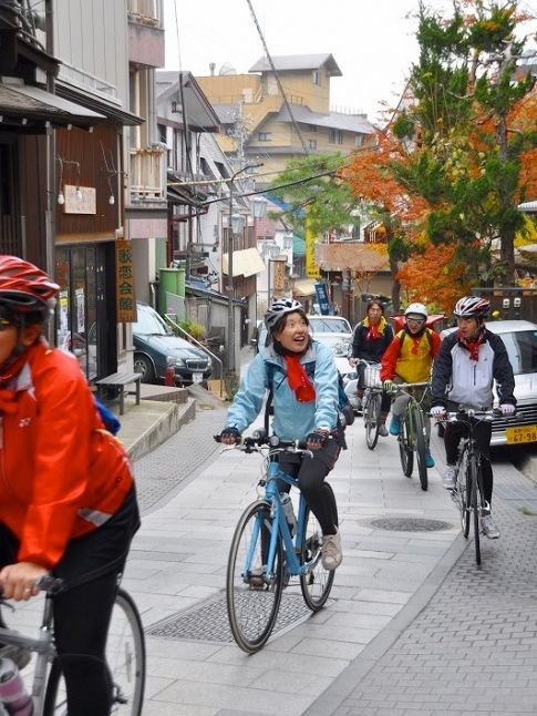 温泉街を巡るには自転車がちょうどいい