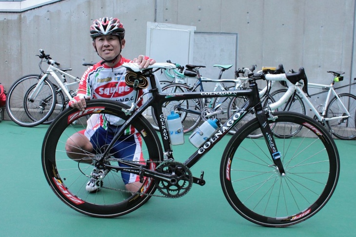 BR-2カテゴリーの優勝車両を強奪?して乗っていると云う、佐々木さんのコルナゴ・CRISTALLO