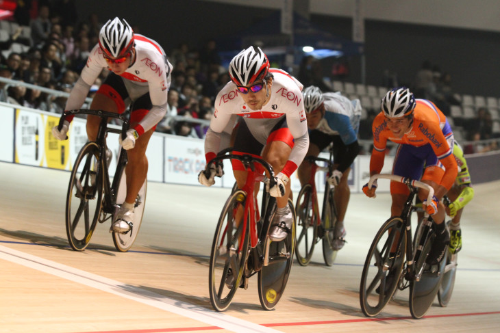 国内トップ選手が有名海外選手と闘うレースが観れるか？（写真はトラックパーティでの男子ケイリン）