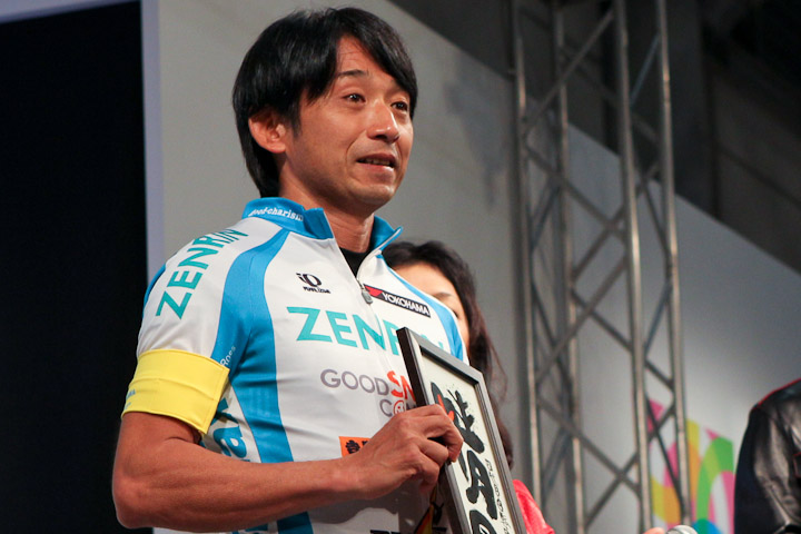 第4代自転車名人に選出された片山右京氏