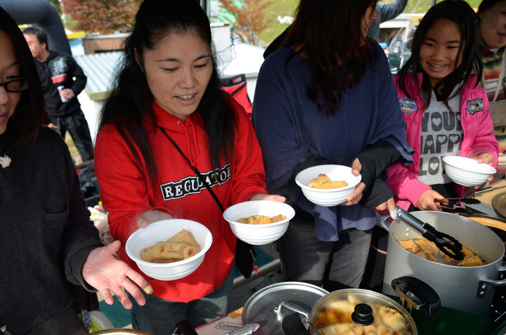 中部BMX協会からおでんやカレーの販売が盛況でした