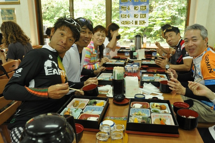 関東ではなかなか味わえない郷土料理に舌鼓