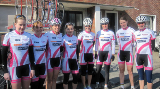 オランダの女子自転車チーム Moving Ladies（ムービングレディース）