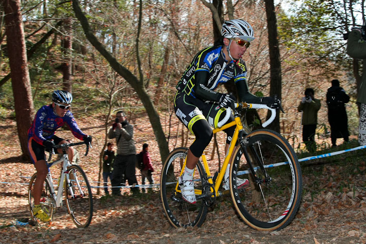 C1 1周目、竹之内悠(Team Eurasia-Fondriest Bikes)が先頭