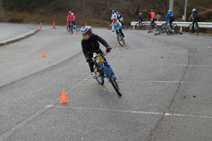 2011年の12月に初めて龍野MTB協会で行われた末政実緒スクール。2012年は1月から2月まで計四回行われる。