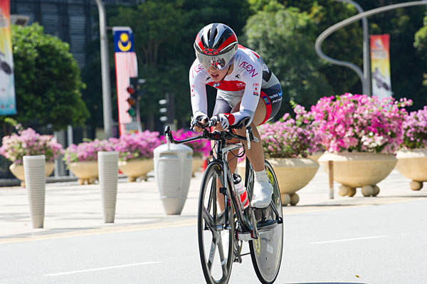 個人タイムトライアル 女子エリート25.6kmで2位となった上野みなみ（青森・鹿屋体育大学）