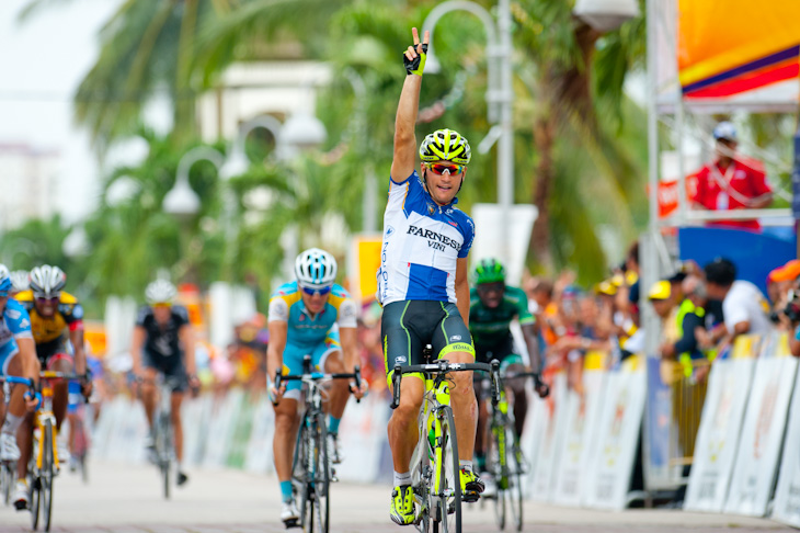 ステージ3勝目を挙げたアンドレア・グアルディーニ（イタリア、ファルネーゼヴィーニ）