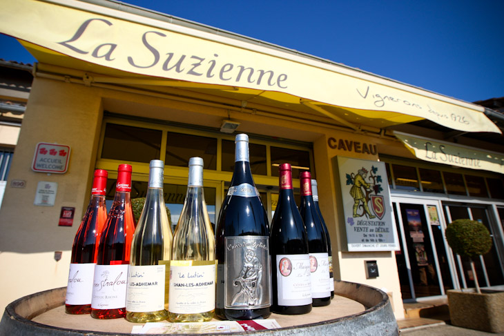スタート地点シューズ・ラ・ルッスはワインの産地