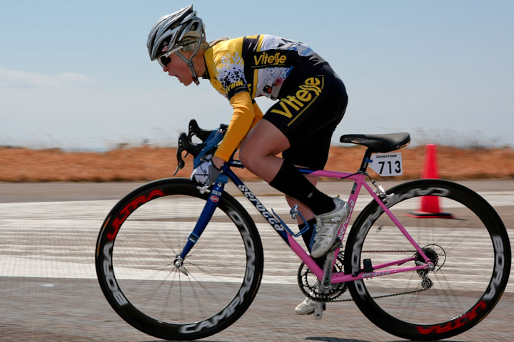 F 1位 高橋奈美(Vitesse-Serotta-Feminin)