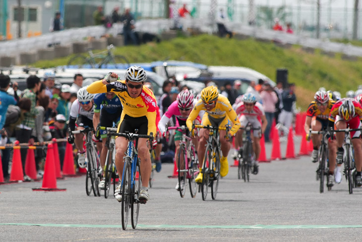 E3 2組目 菱田政美(マルコADONパンターニ)が優勝